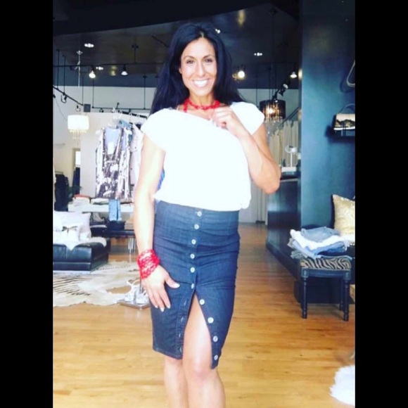 Meet your Posher, Karen - Picture 5 of 11